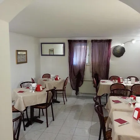 Minerva Hotel 3*