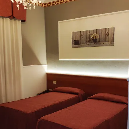 Отель Minerva 3*