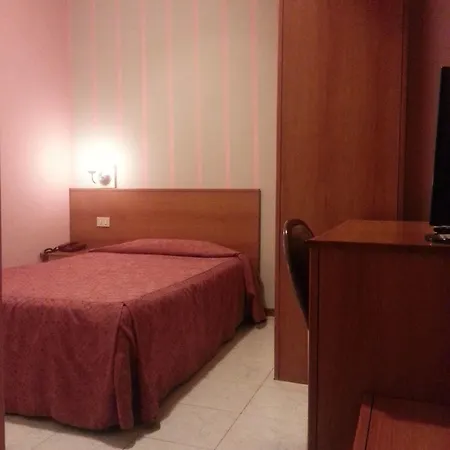 Отель Minerva 3*