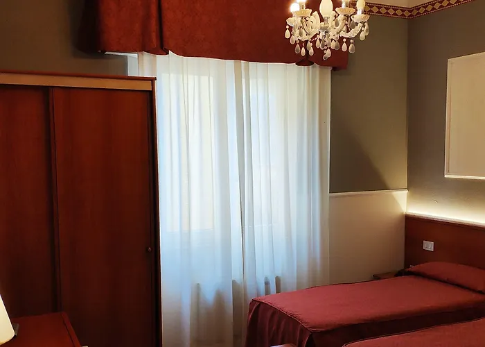 Отель Minerva 3*