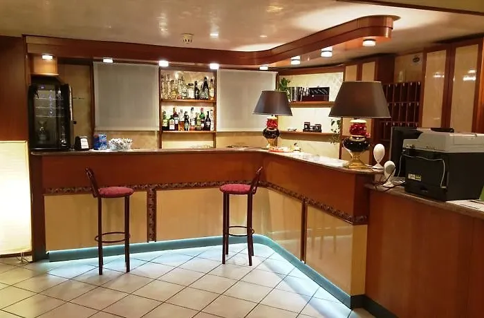 Отель Minerva 3*